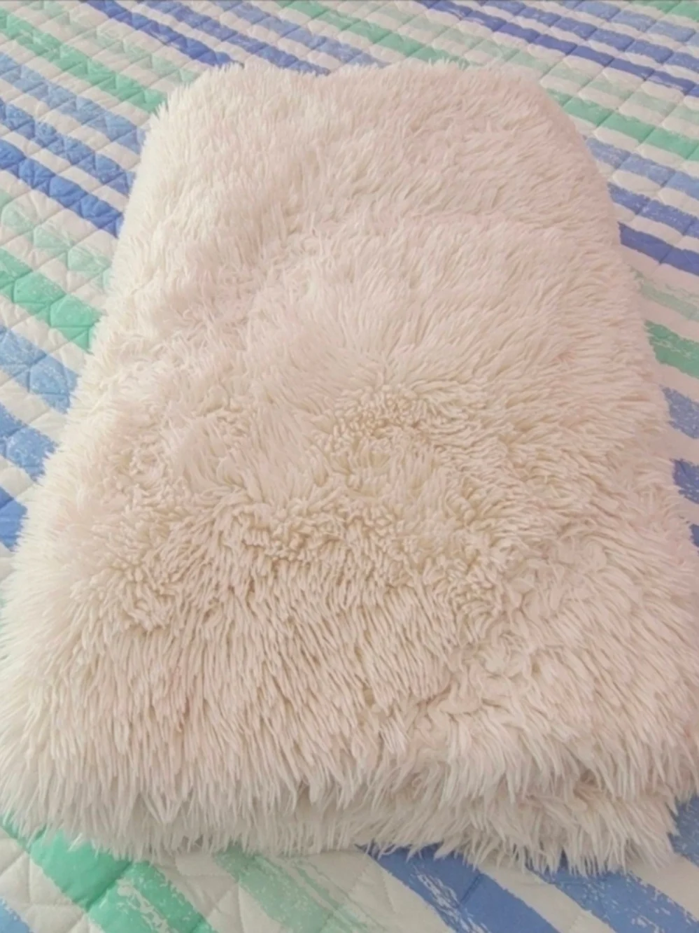 White Faux Fur Throw Blanket
